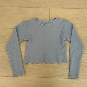 cropped long sleeve ribbed top